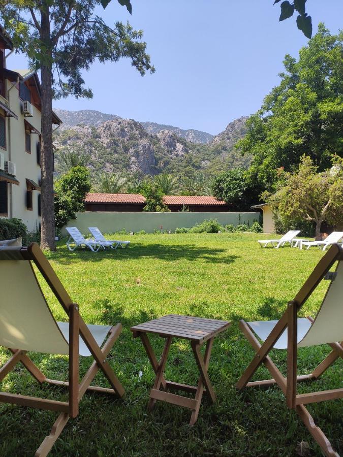 Pinea Pansiyon Kemer Esterno foto