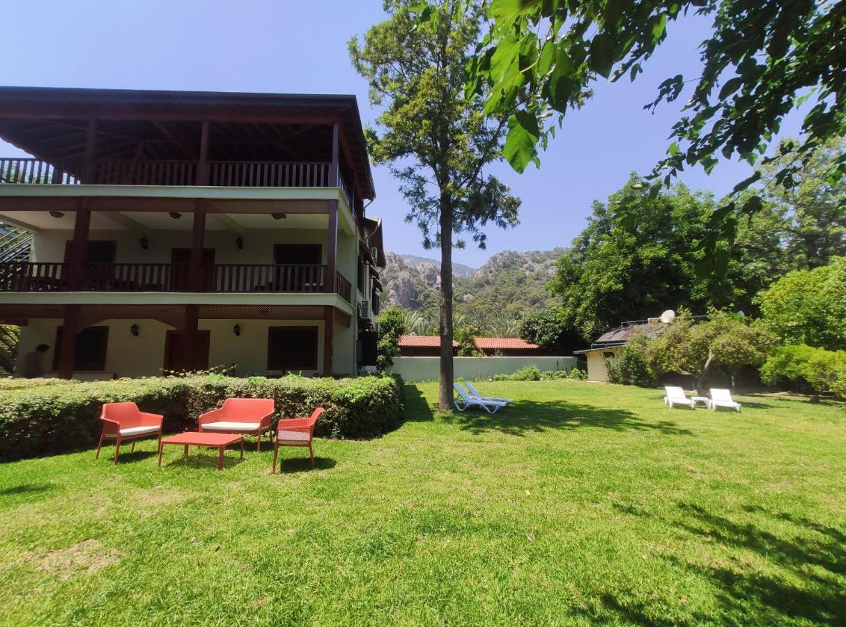 Pinea Pansiyon Kemer Esterno foto